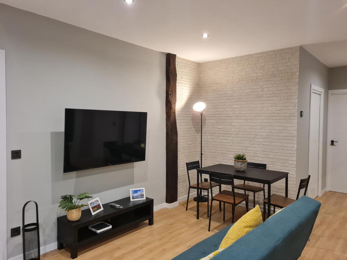 Ayuntamiento Parking Gratis. Auto Check-In. Appartement Bilbao Buitenkant foto