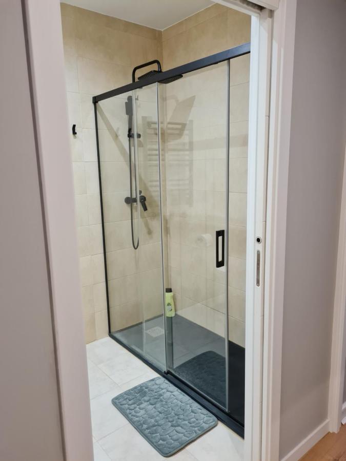 Ayuntamiento Parking Gratis. Auto Check-In. Appartement Bilbao Buitenkant foto